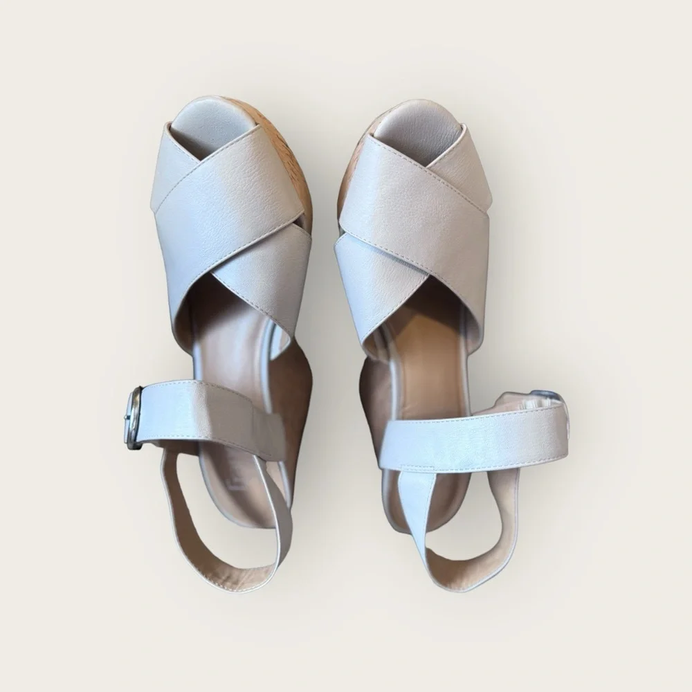Franco Sarto Sarabeth Wedge Sandals Womens 9.5 Beige Faux Leather‎